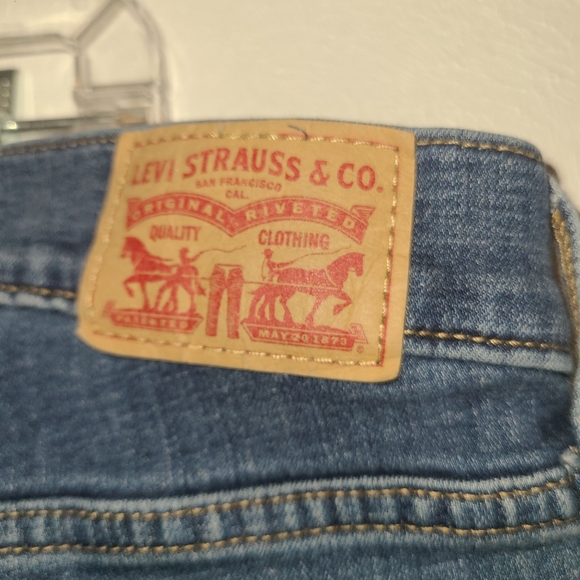 Levis Jeans Size 16 - Picture 3 of 6